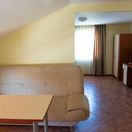 Hotel Zlatna Ribka Tschernomorez Exterior foto