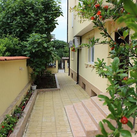Hotel Zlatna Ribka Tschernomorez Exterior foto