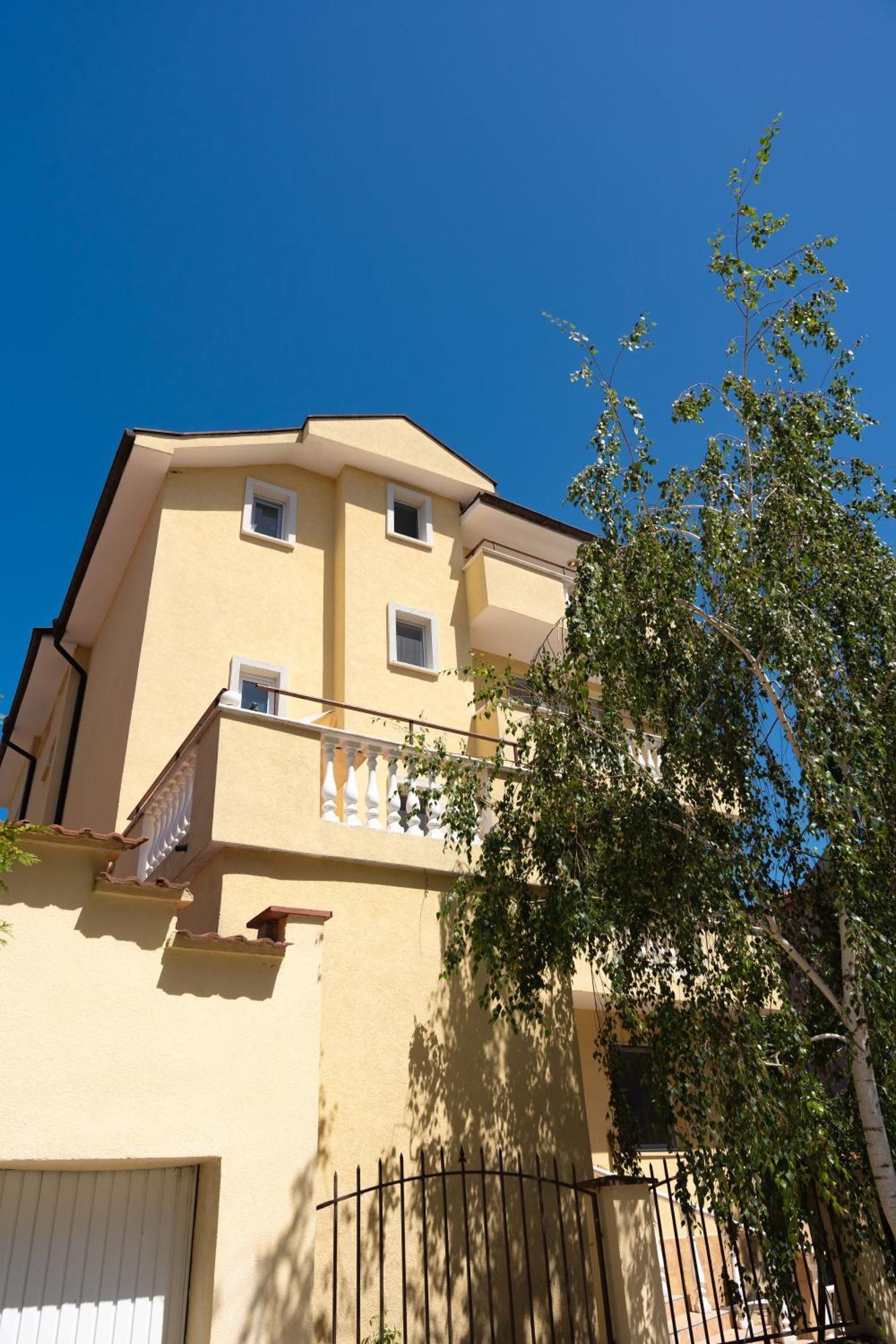Hotel Zlatna Ribka Tschernomorez Exterior foto
